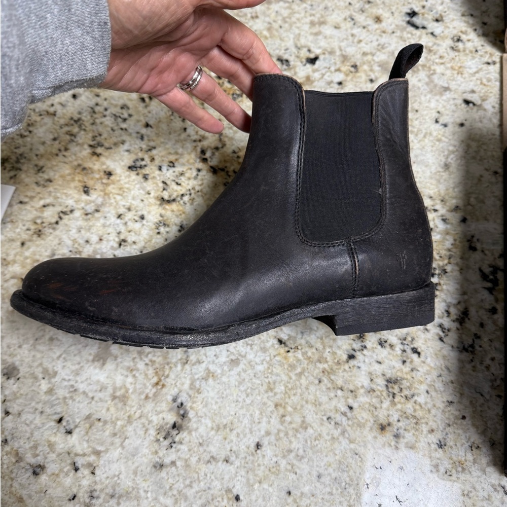 FRYE AND CO. Distressed Black Leather Ankle Boots